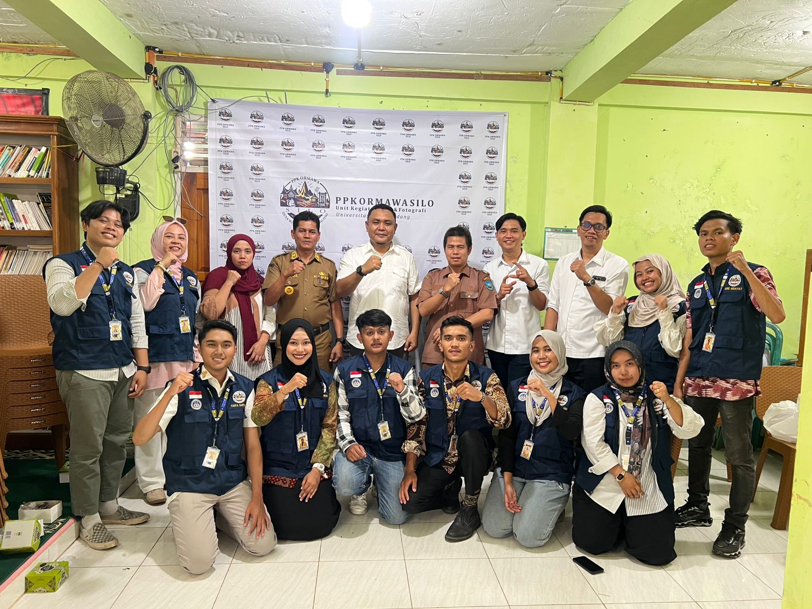 Program Peningkatan Kapasitas Organisasi Kemahasiswaan (PPK ORMAWA) dari Unit Kegiatan Film dan Fotografi (UKFF) Universitas Negeri Padang (UNP) secara resmi dibuka di Desa Silungkang Oso.