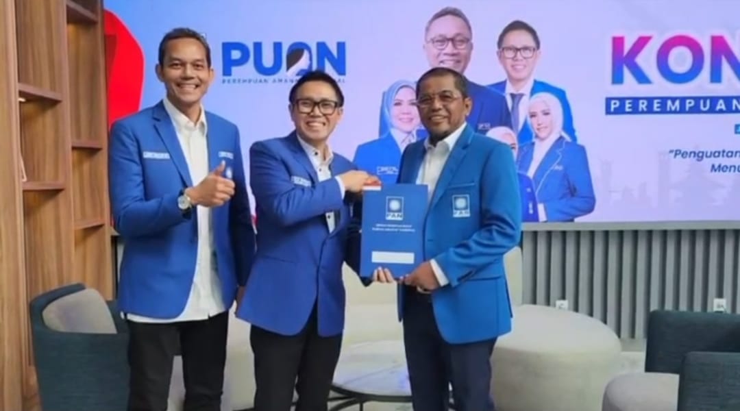 H. Arisal Aziz ditunjuk sebagai Ketua DPW PAN Sumbar. SK pengangkatan diserahkan langsung oleh Sekjen DPP PAN Eko Patrio di Jakarta.