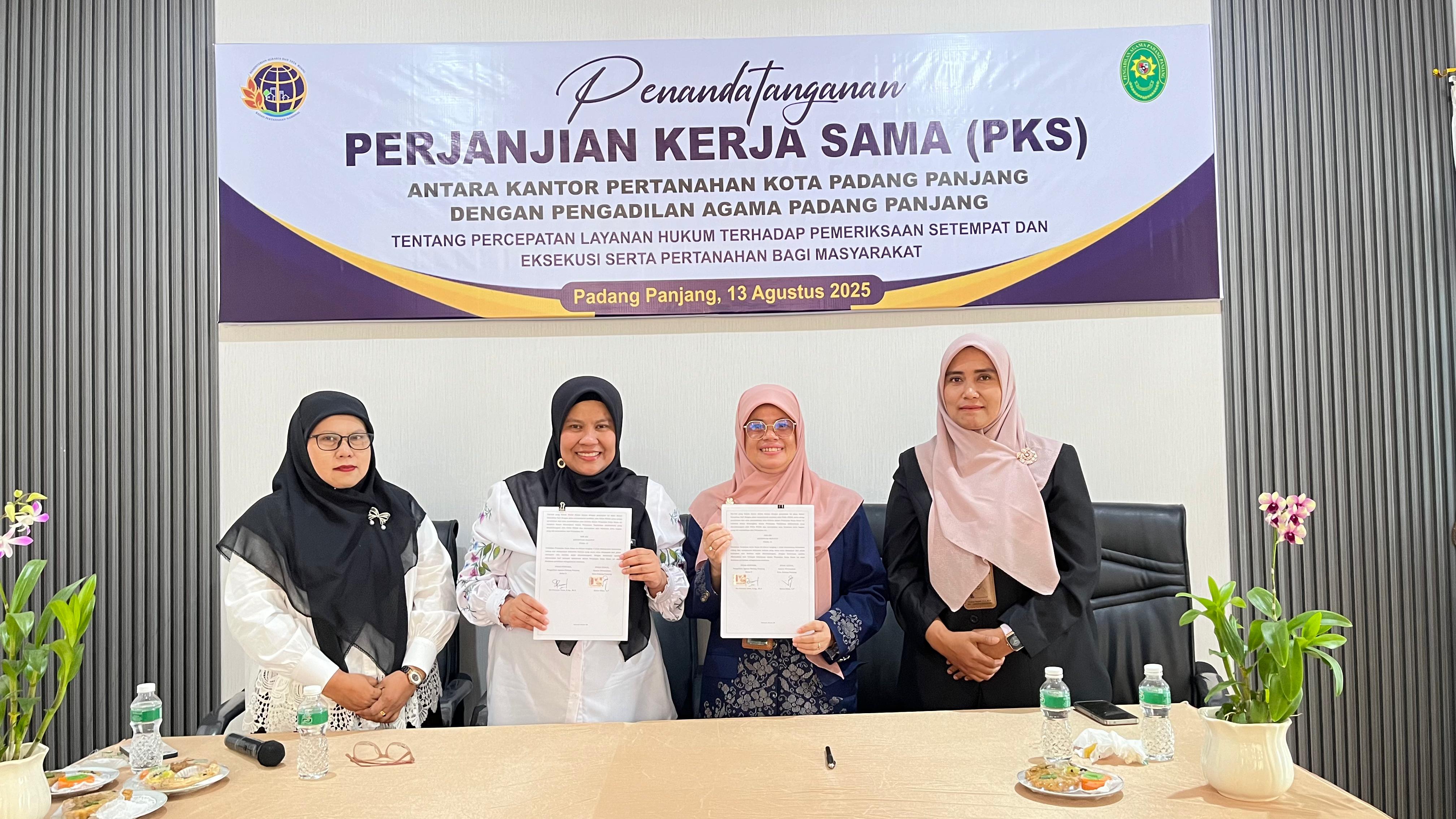 Kantor Pertanahan dan Pengadilan Agama Padang Panjang teken kerja sama percepat layanan pendaftaran sita, eksekusi, dan penetapan ahli waris untuk kepastian hukum tanah.