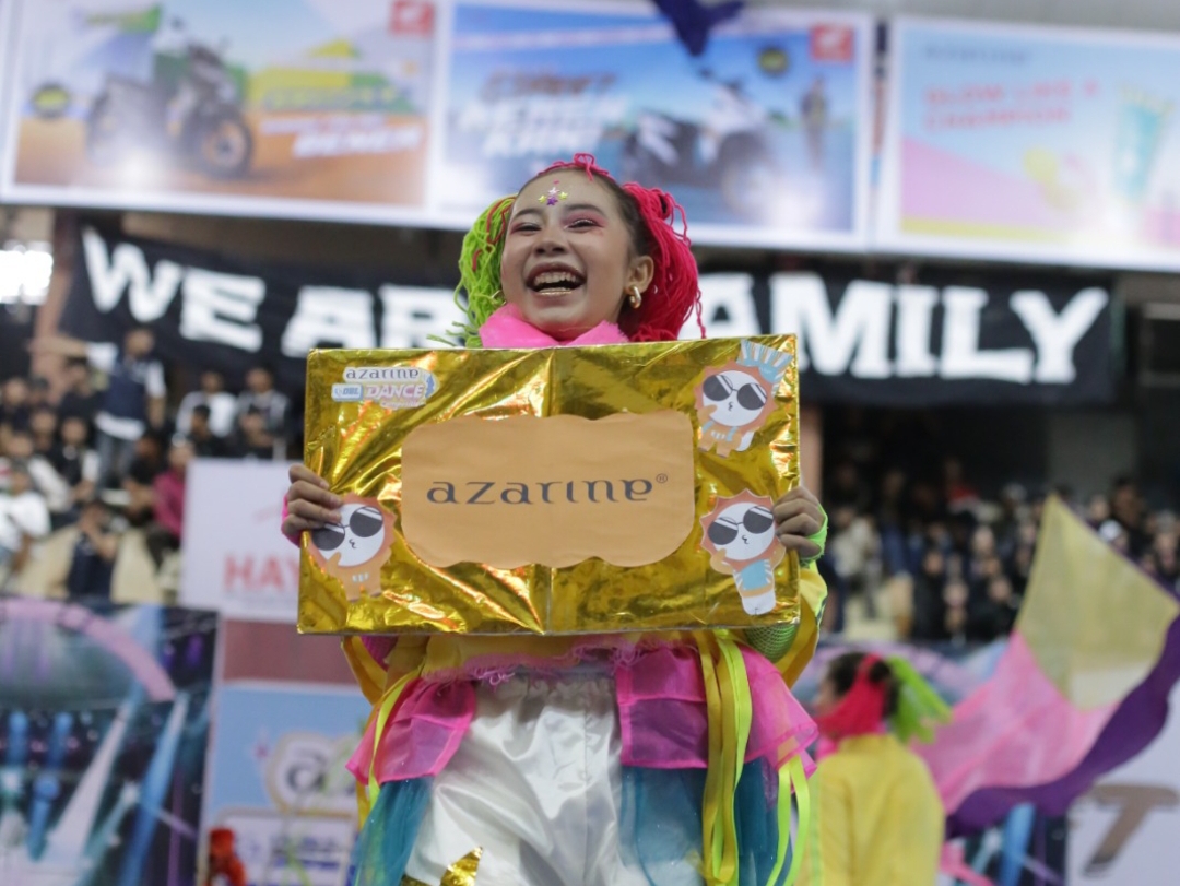 Tim dance SMAN 3 Payakumbuh tampil dengan tema dangdut yang dipadukan dengan unsur modern dan tradisional di Azarine DBL Dance Competition 2025.(Foto: Gilang DBL)