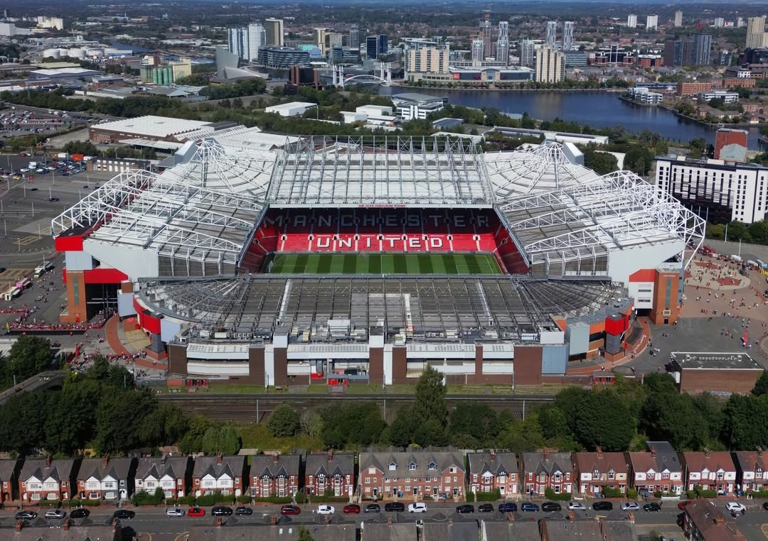 Manchester United dan Arsenal akan bertemu pada laga pembuka musim 2025&ndash;2026 Premier League, Minggu, 17 Agustus 2025, pukul 22.30 WIB di Old Trafford. (Foto: IG @arsenal)