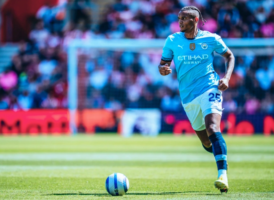 Bek Manchester City, Manuel Akanji, dikabarkan menjadi incaran Galatasaray di bursa transfer musim 2025. (Foto: Dok. mancity.com)