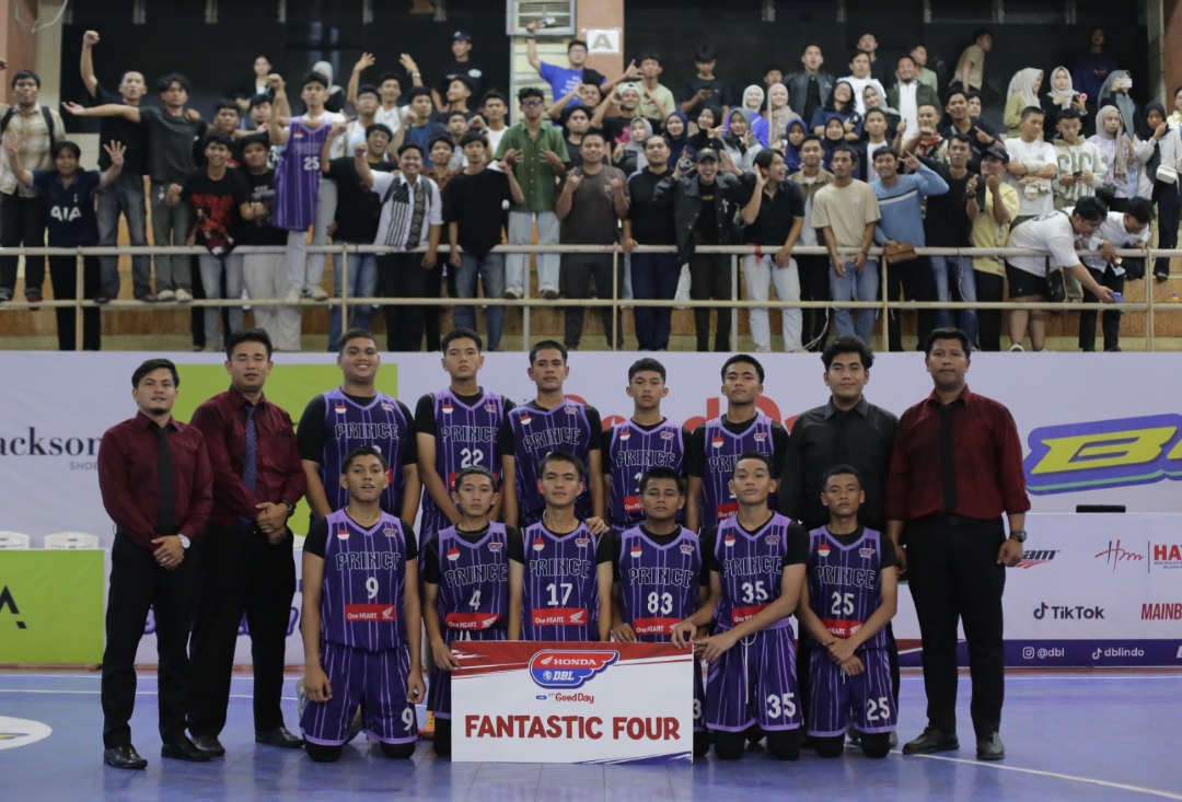 Comeback fantastis bawa SMA IT Insan Cendekia Padang melaju ke babak Fantastic Four.(Foto: Gilang/DBL)