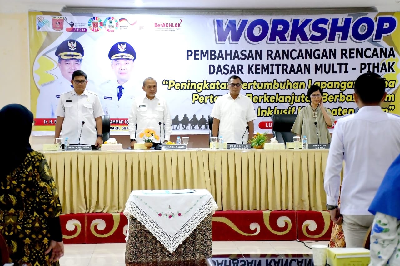 EKONOMI BERKELANJUTAN: Pemkab Agam menggelar workshop multipihak untuk memperkuat kolaborasi pertanian berkelanjutan dan ketahanan pangan di tengah dampak perubahan iklim, di Aula Bappeda Agam.