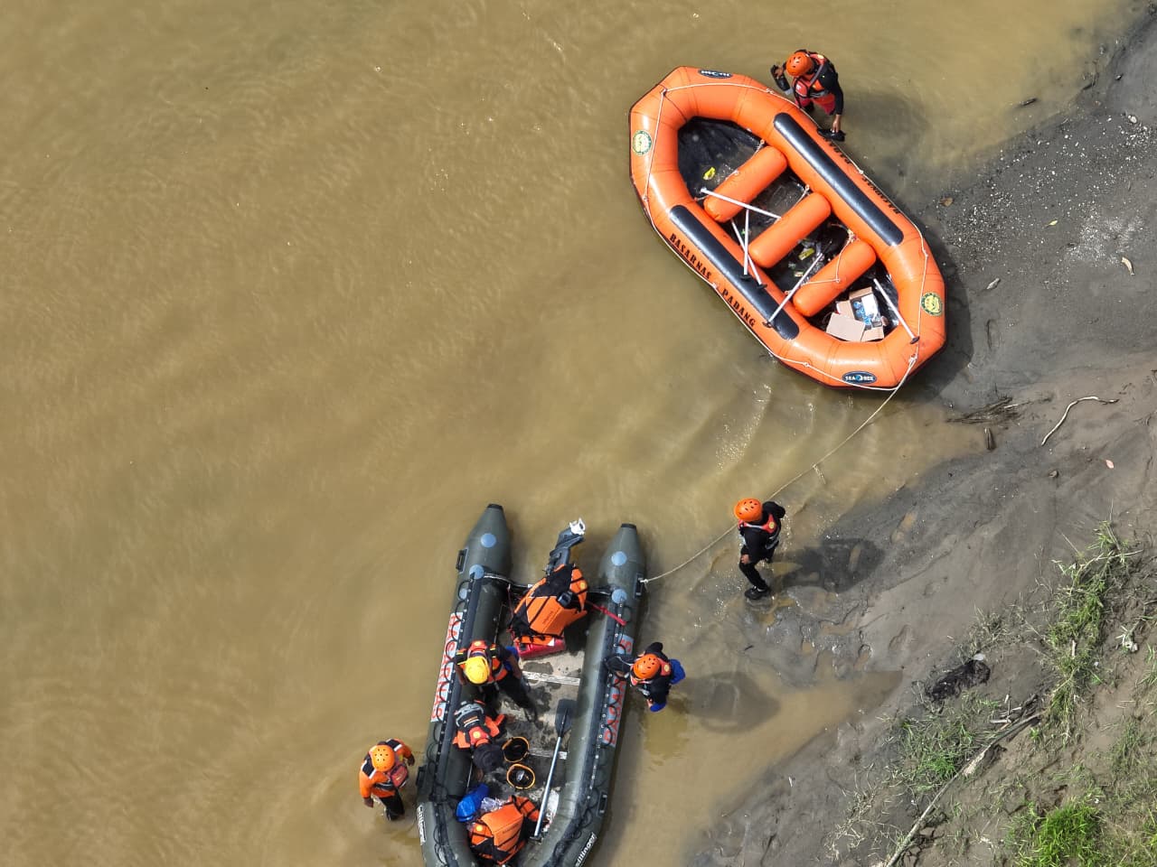 Operasi SAR pencarian korban hanyut di Sungai Batang Pasaman, Kabupaten Pasaman Barat, ditutup setelah 7 hari, Kamis, (21/8/2025). (Kantor SAR&nbsp;Kelas&nbsp;A&nbsp;Padang)