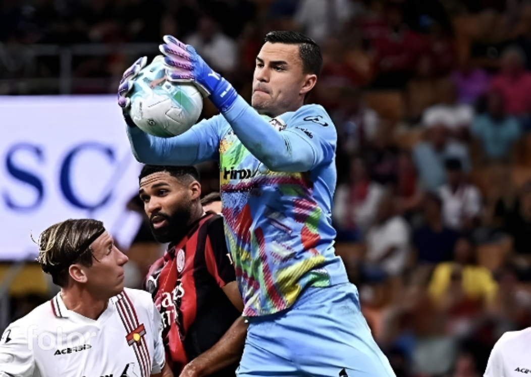 Penampilan gemilang kiper Emil Audero membuat banyak peluang AC Milan gagal menjadi gol. (Foto: Istimewa)