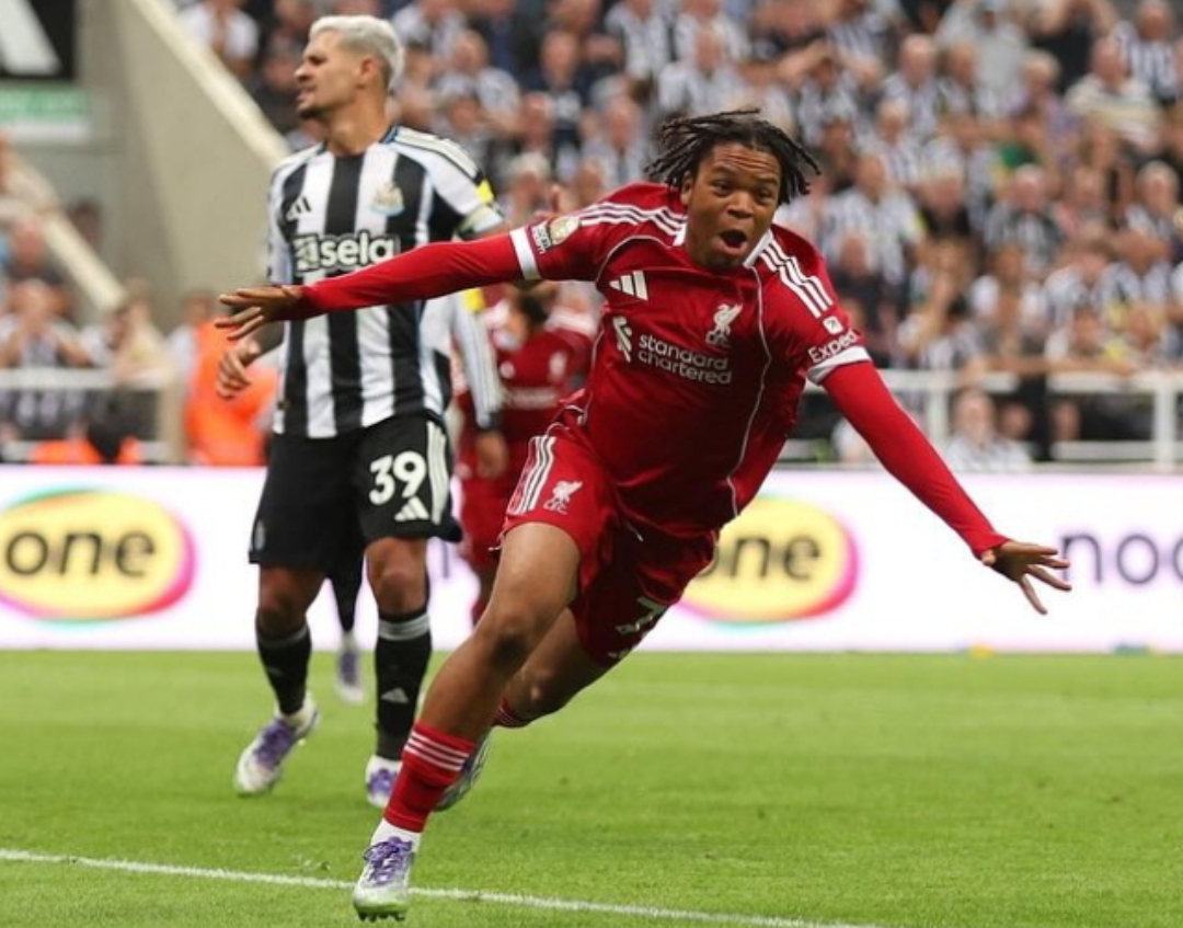 Rio Ngumoha rayakan gol penentu kemenangan Liverpool ke gawang Newcastle di St James&rsquo; Park, Selasa (26/8/2025). (Foto: IG Liverpool)