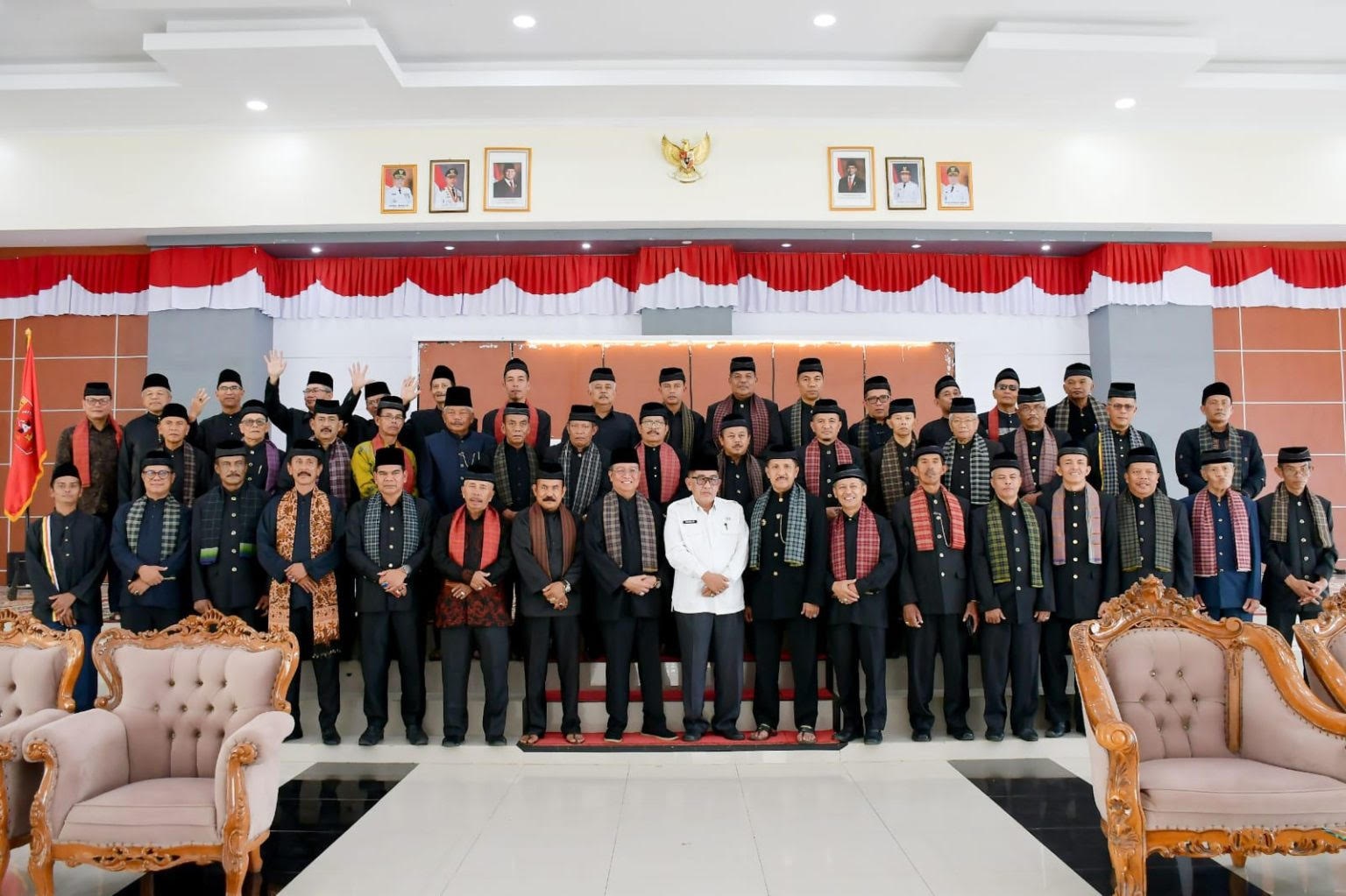 LKAAM se-Sumbar menggelar pertemuan di balairung rumah dinas Bupati Agam, Rabu (27/8).