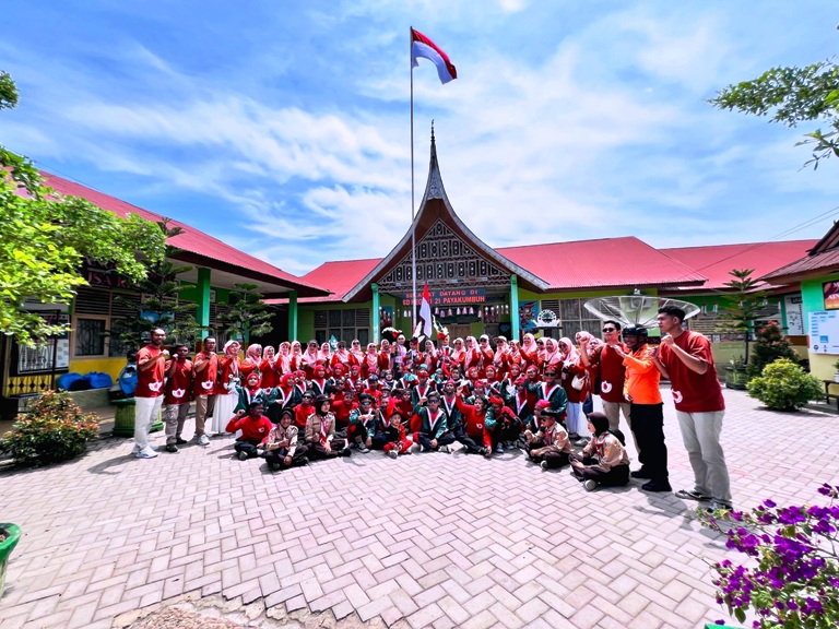 SEMARAK: Semangat HUT ke-80 RI di SD Negeri 21 Payakumbuh.