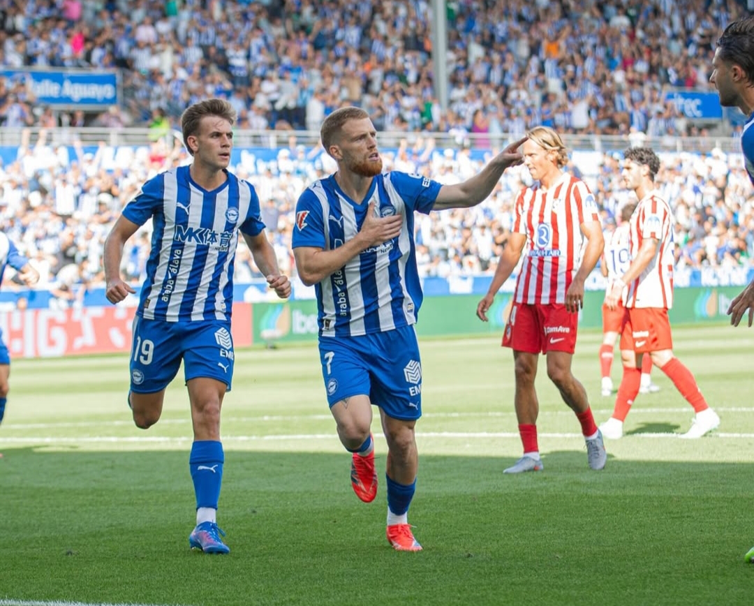 Pertandingan Alaves vs Atletico Madrid di Stadion Mendizorroza berakhir imbang 1-1 pada lanjutan La Liga 2025.(Foto: IG Deportivo Alaves)