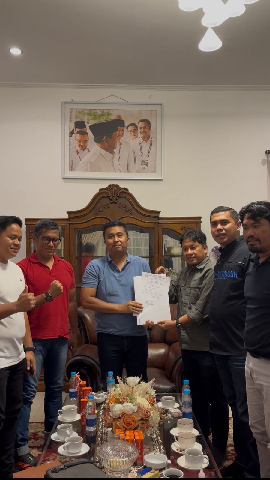 Wagub Sumbar Vasko Ruseimy beri dukungan penuh kepada Hamdanus&ndash;Anandya sebagai calon Ketua KONI Sumbar 2025&ndash;2029, usai konsolidasi bersama puluhan Ketua Pengprov Cabor.