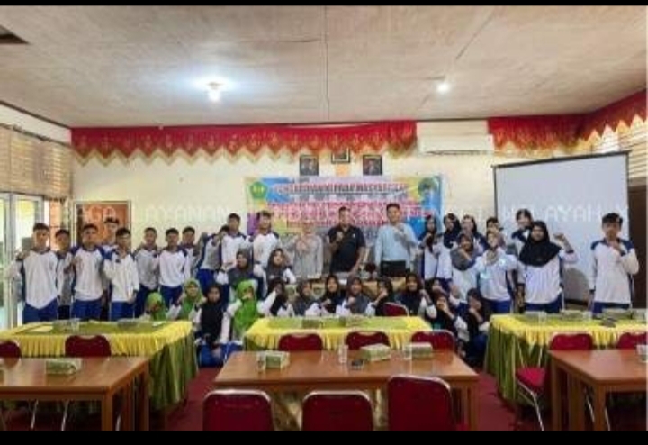 Dukung Prestasi Akademik Siswa SMAN 3 Pariaman, Dosen UBH Gelar Pelatihan Kebugaran Fisik