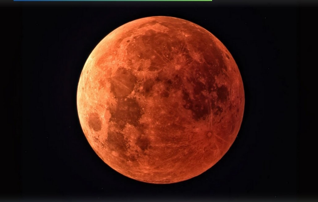 Fenomena Gerhana Bulan Total atau Blood Moon akan menghiasi langit Indonesia pada 7&ndash;8 September 2025. (Foto: Ilustrasi/BMKG)