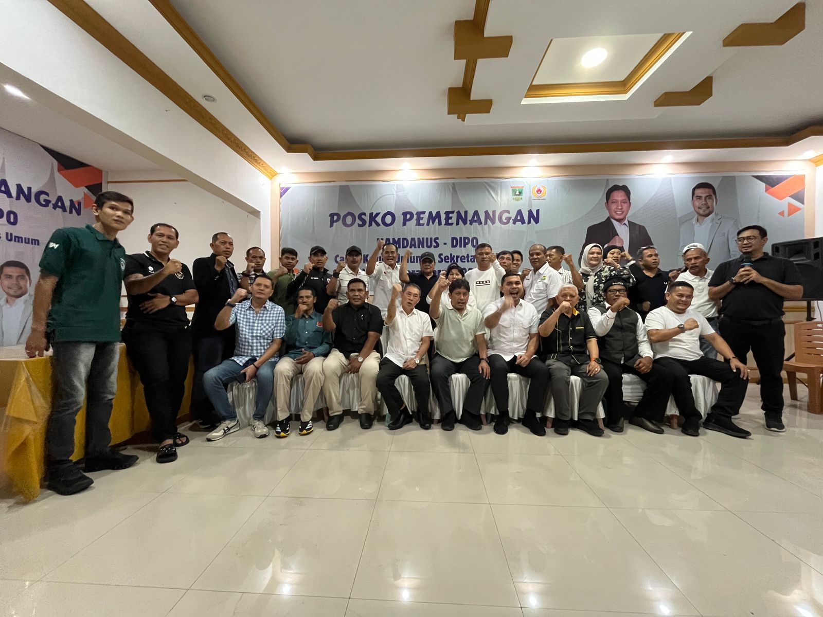 Hamdanus&ndash;Dipo resmikan Posko Pemenangan KONI Sumbar di Padang, klaim 70 persen dukungan suara, janji cairkan bonus atlet PON dan kawal Porprov.