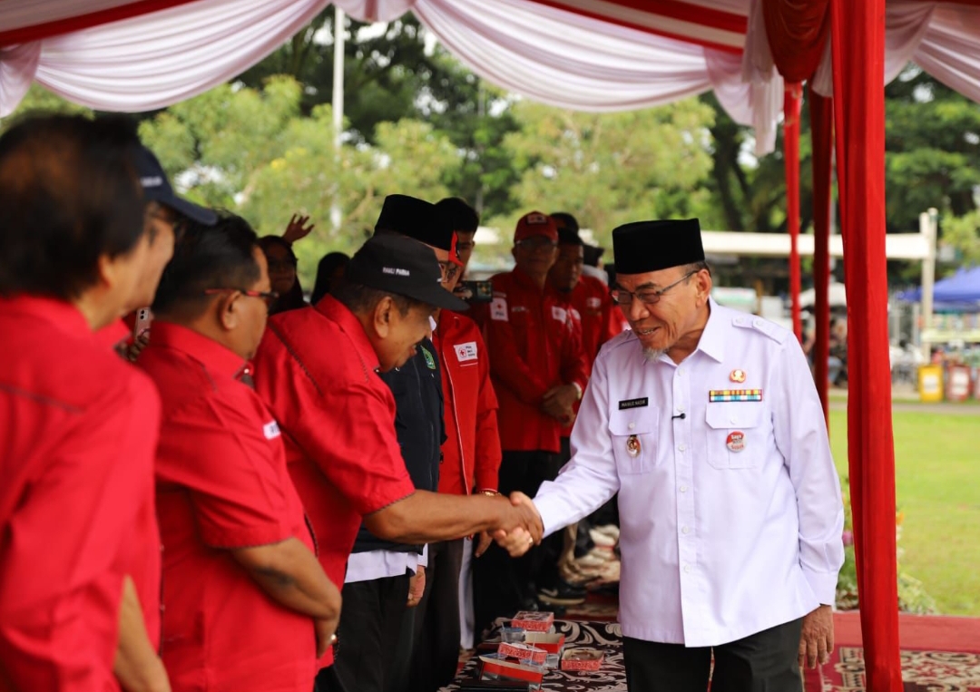 Wawako Maigus Nasir usai memimpin apel Galang Kreatif Relawan lPMR dan KSR se-Kota Padang di Lapangan Upacara Balai Kota Padang, Aie Pacah, Sabtu (13/9/2025).(Foto: Prokopim)