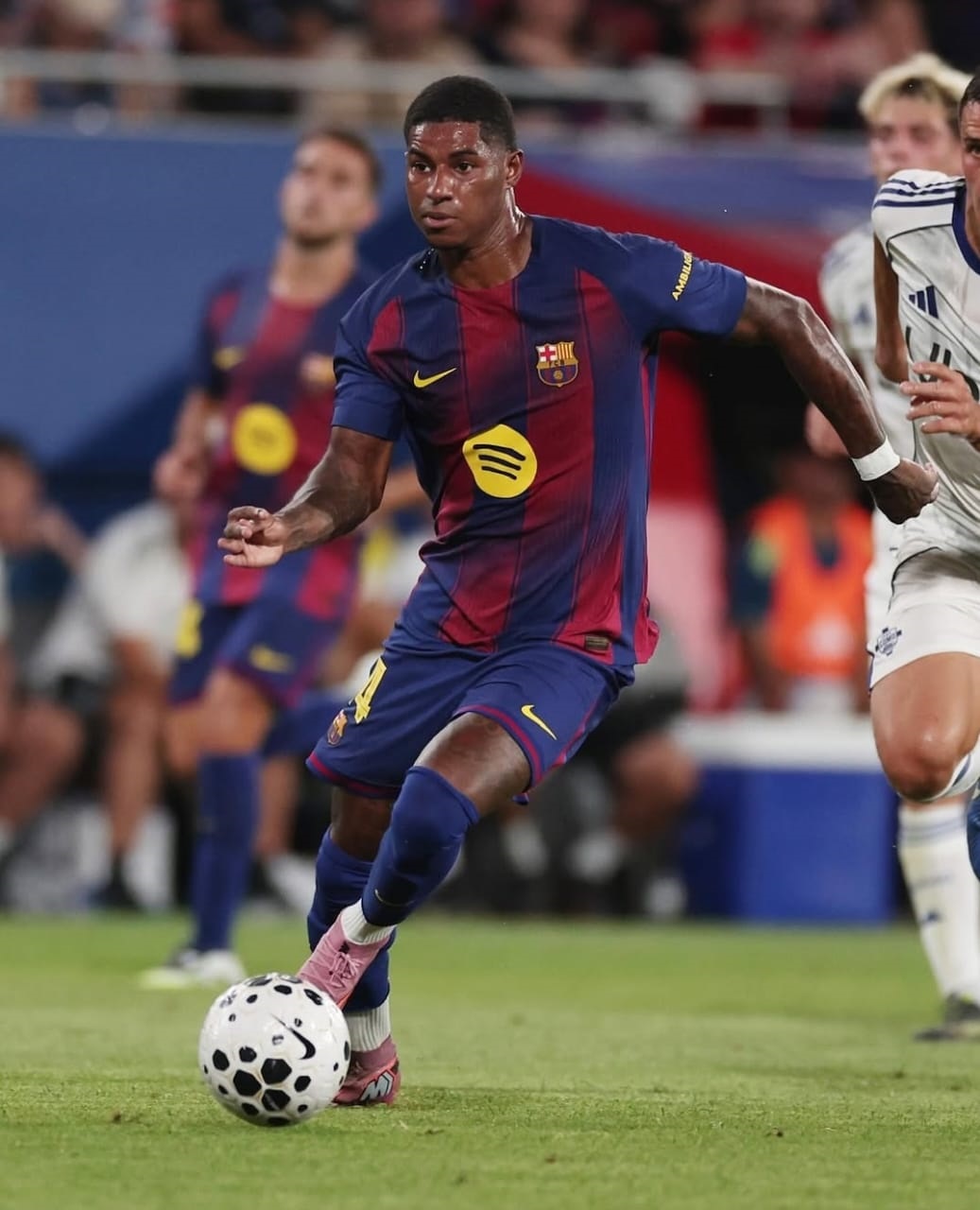 Marcus Rashford (FC Barcelona) head-to-head dengan Anthony Gordon (Newcastle United) di St James&rsquo; Park, Newcastle Upon Tyne, dini hari nanti (19/9).