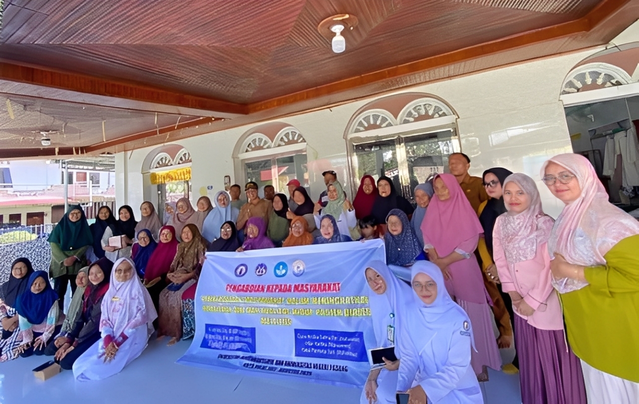 Universitas Mercubaktijaya, UNP, PKK, dan Puskesmas berkolaborasi dampingi pasien diabetes melalui program edukasi, pendampingan keluarga, dan pelatihan kesehatan mandiri.