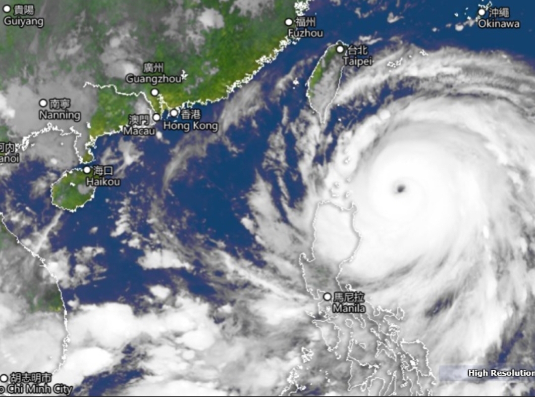 Topan Ragasa diperkirakan membawa banjir bandang dan tanah longsor ke Filipina utara sebelum mendekati Hong Kong pada hari Rabu. (Grafis: Observatorium Hong Kong via RTHK)