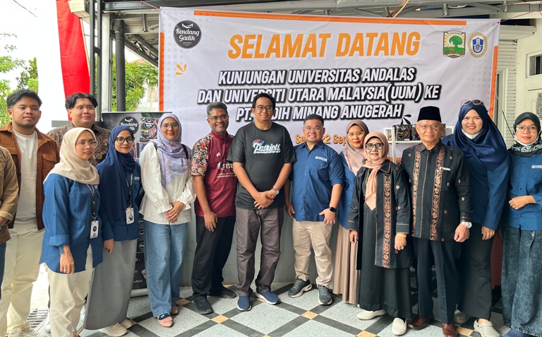 Tim Universiti Utara Malaysia dan Unand di Rendang Gadih, Senin 22 September 2025.