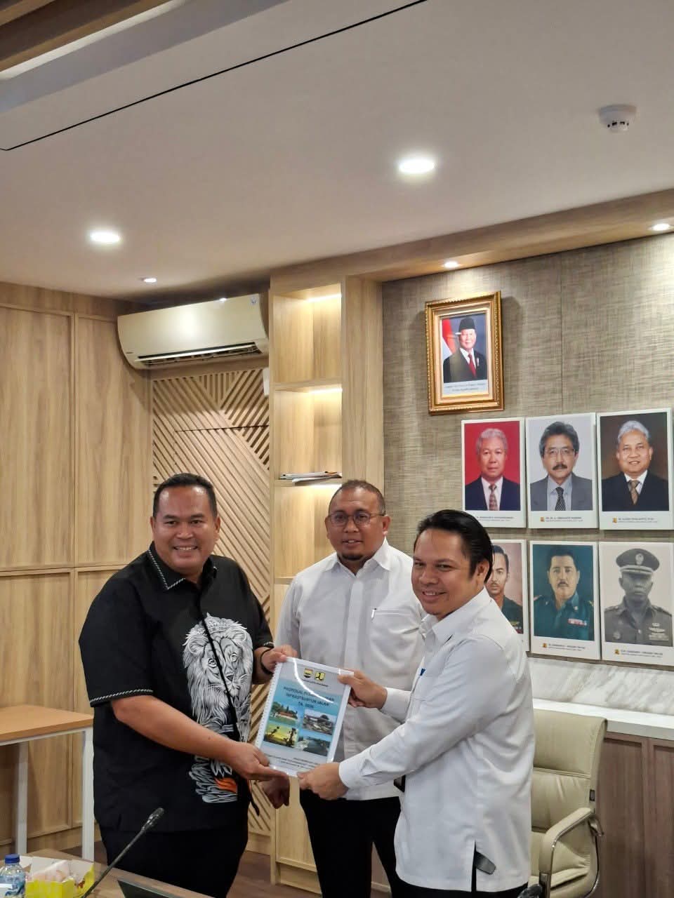 Wali Kota Pariaman Yota Balad ajukan usulan Rp93 miliar ke Kementerian PU untuk pembangunan infrastruktur pendukung swasembada pangan dan pemerataan pembangunan.
