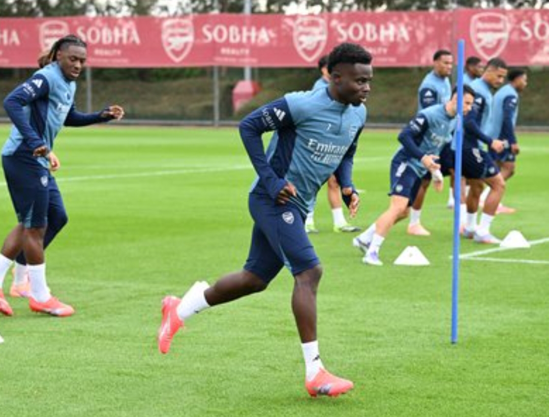 Bukayo Saka dan rekan-rekannya di Arsenal tampil maksimal di sesi latihan terbaru jelang Carabao Cup 2025. (Foto: arsenal.com)