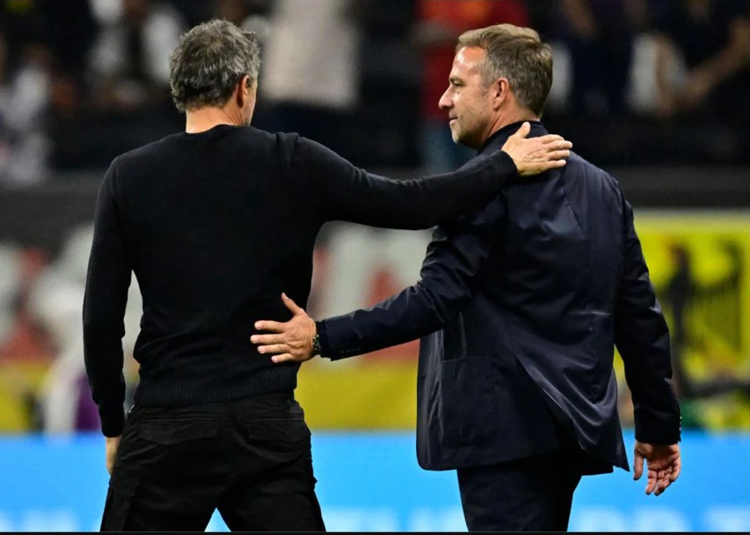 Luis Enrique dan Hansi Flick akan beradu strategi pada duel Barcelona vs PSG di Liga Champions 2025&ndash;2026.(Foto: UEFA.com)