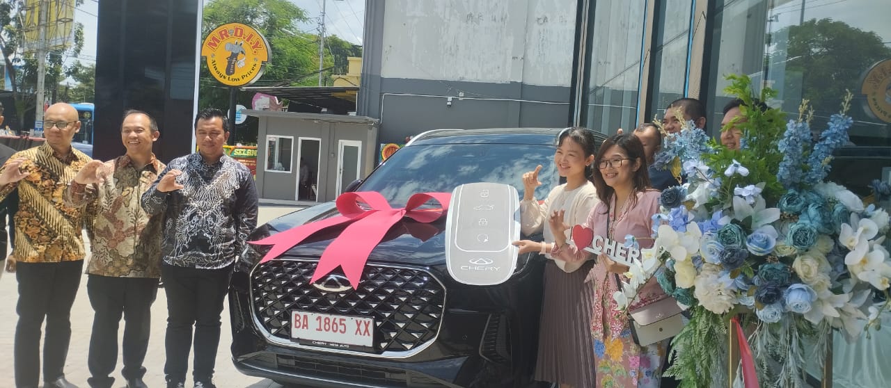Chery Sales Indonesia resmikan dealer ke-58 di Padang, hadirkan fasilitas 3S lengkap, lini produk unggulan, dan layanan purna jual premium.
