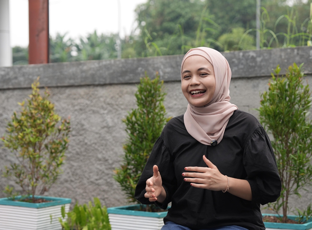 Ifta Bintan, pelaku UMKM di Tangerang Selatan, menyiapkan ribuan ikan fillet setiap hari untuk Program Makan Bergizi Gratis (MBG).(Foto: PCO)
