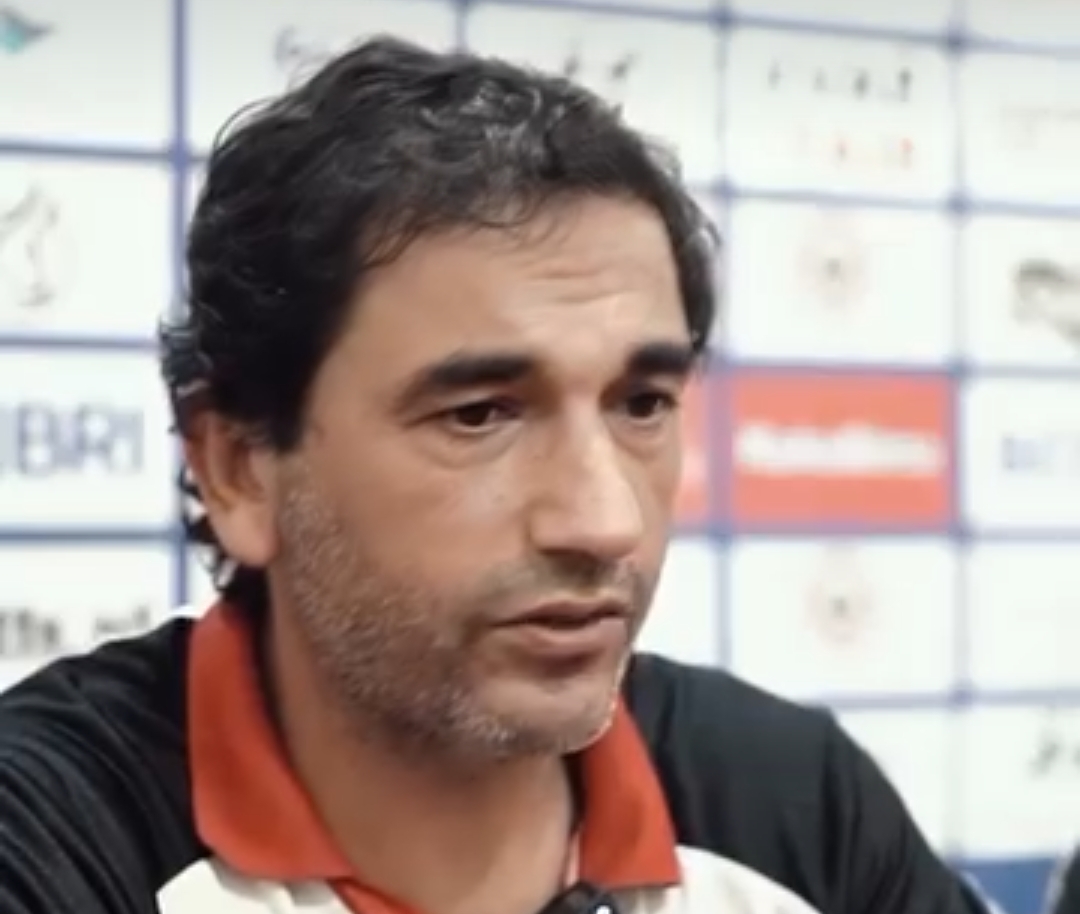 Pelatih Eduardo Almeida berpisah dengan Semen Padang FC jelang laga BRI Super League 2025. (Foto: Dok. SPFC)