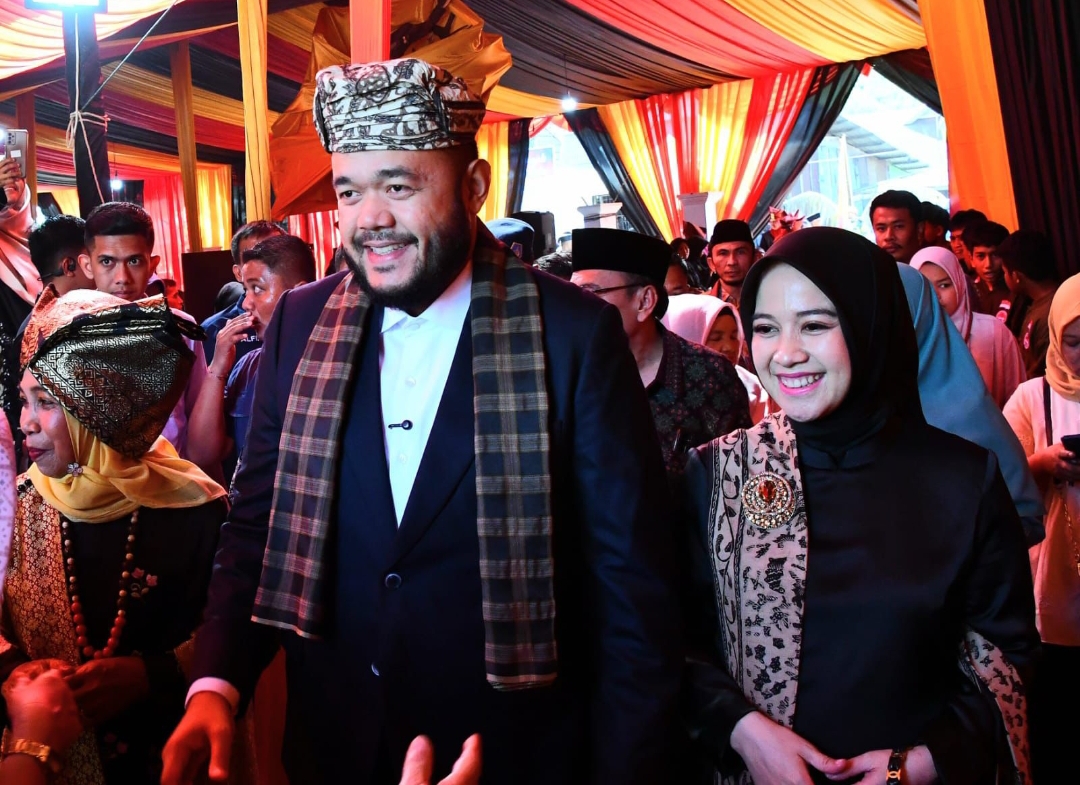 Wali Kota Padang Fadly Amran dan Wakil Wali Kota Maigus Nasir hadiri Batagak Panghulu Suku Koto di Koto Tangah.(Foto: Prokopim)