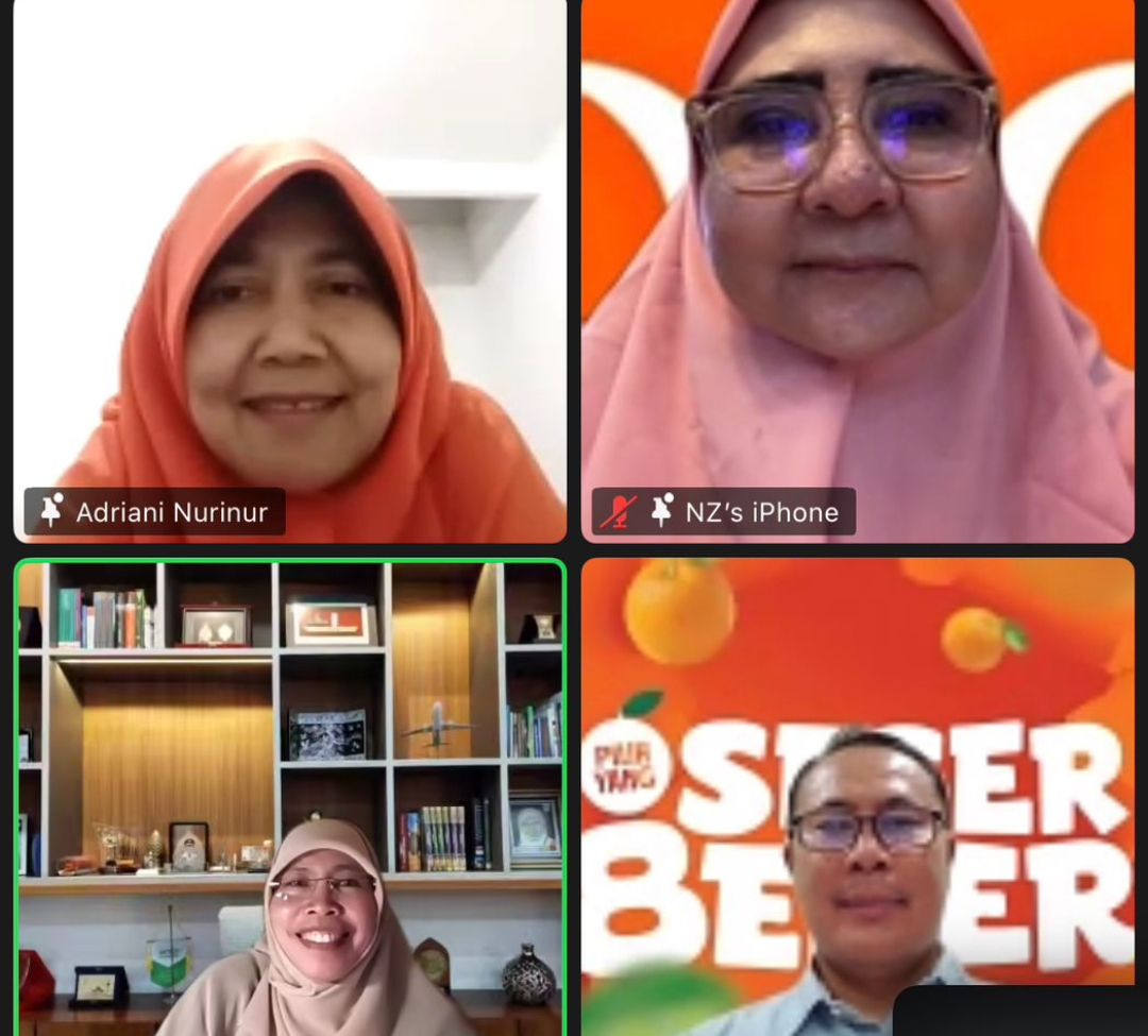 Ketua Biro Pembinaan Keluarga Kepala Daerah PKS, Hj. Nevi Zuairina, memimpin Zoom Meeting perdana bertema &ldquo;Istri Kada-Wakada Mengoptimalkan Peran Ispimda".(Foto:Tim NZ)