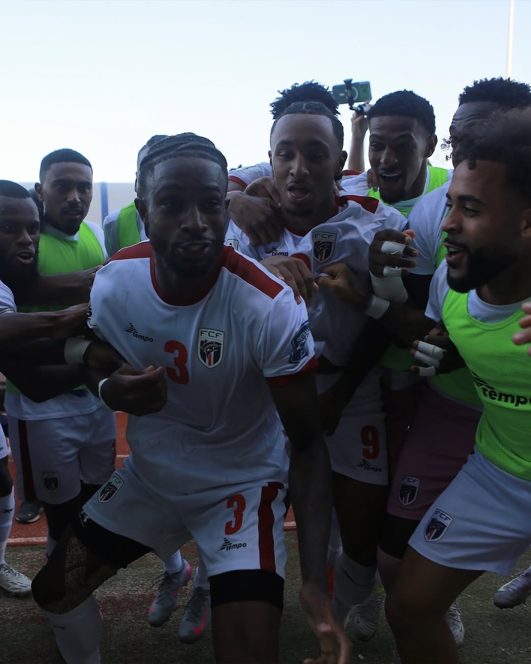 Para pemain Timnas Tanjung Verde merayakan kelolosan ke Piala Dunia 2026, kemarin (14/10).