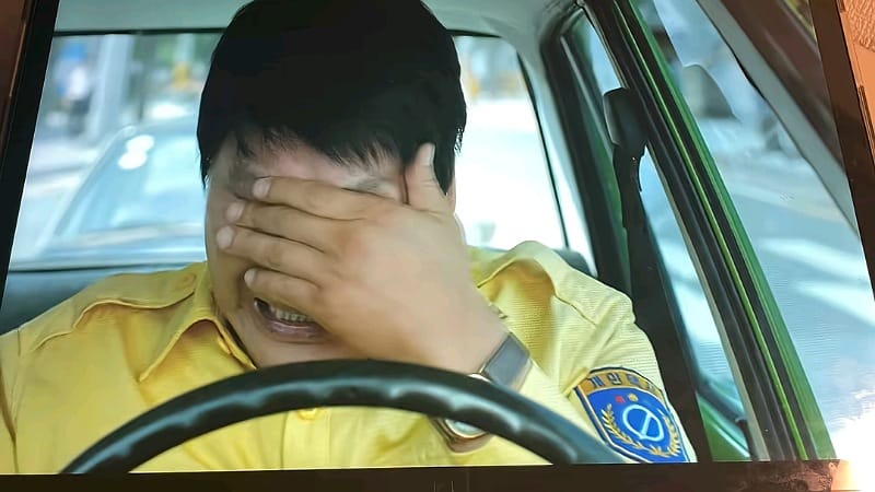 Daftar film Korea dan drama Korea yang diangkat dari kisah nyata. Dari perjuangan, tragedi, hingga kisah heroik, tontonan legalnya tersedia di Netflix, iQIYI, dan Viu. (Foto: TikTok @Kaa)