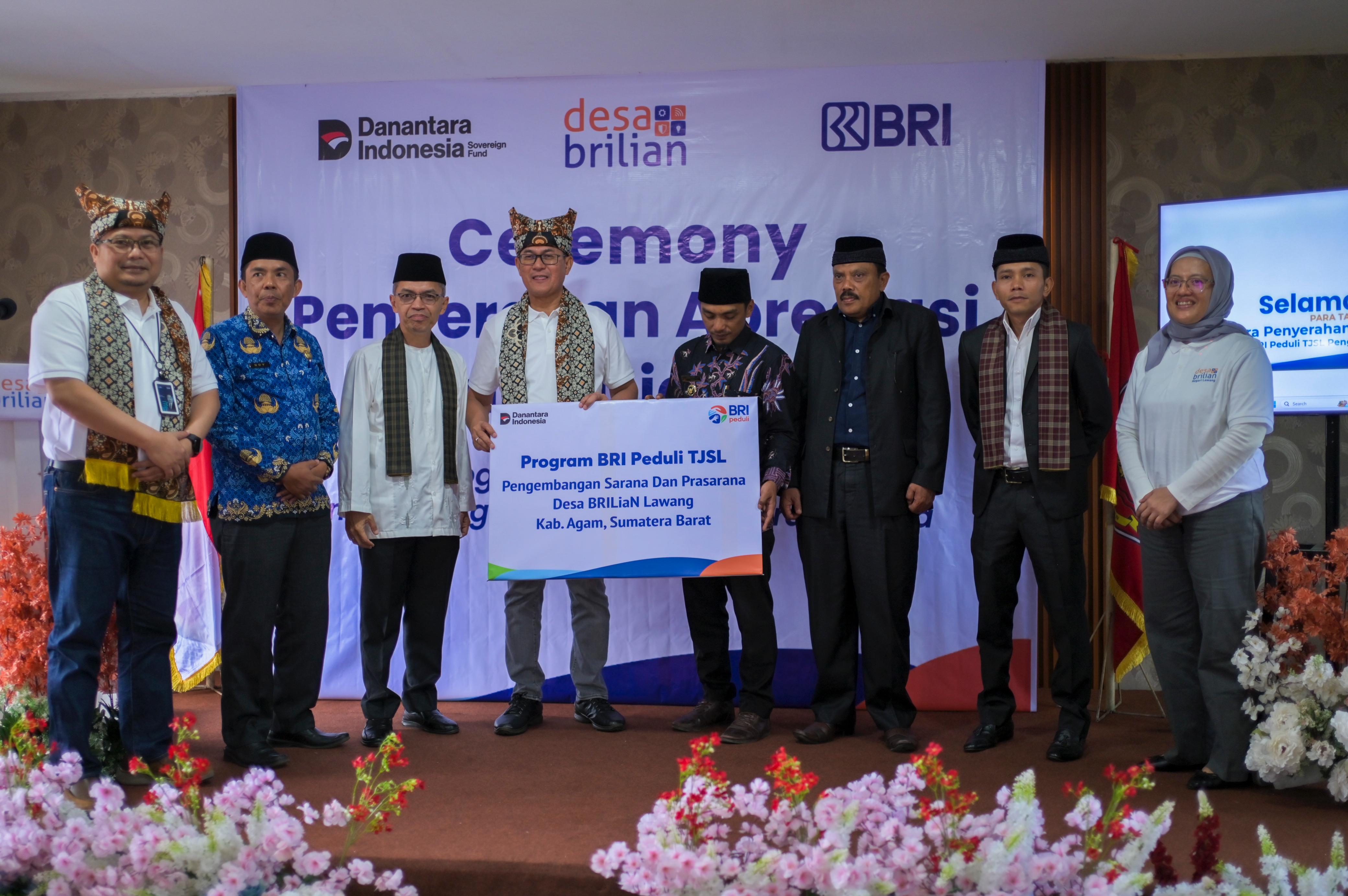 BRI apresiasi Nagari Lawang sebagai Desa BRILiaN 2025 karena inovasi, digitalisasi, dan komitmen pemberdayaan masyarakat menuju ekonomi desa berkelanjutan.