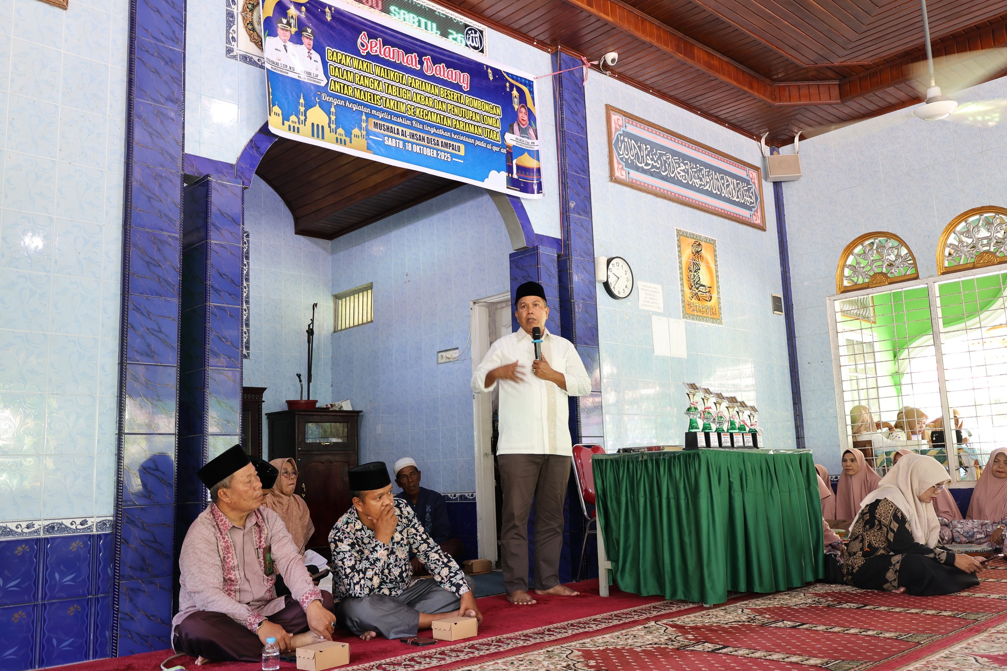 Wakil Wali Kota Pariaman Mulyadi menutup lomba hafalan Al-Qur&rsquo;an antar majelis taklim, dukung program Satu Rumah Satu Hafidz/Hafidzah di Pariaman Utara.