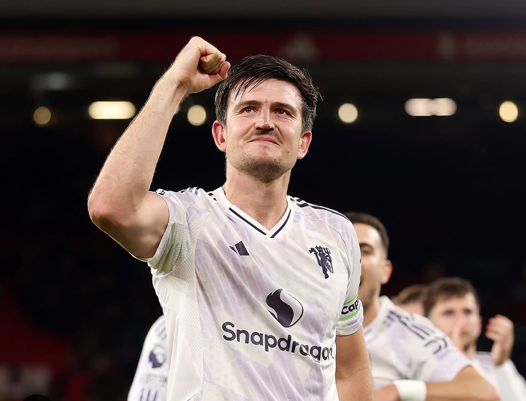 Harry Maguire mencetak gol penentu membawa Manchester United unggul 2-1 atas Liverpool di Anfield, pertama kali menang di kandang sejak 2016.(Foto: Instagram Manchester United)