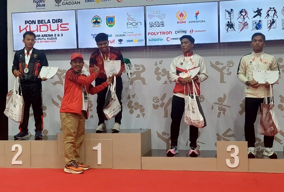 Kontingen pencak silat Sumbar raih satu emas, dua perak, dan dua perunggu di PON Beladiri II 2025 Kudus.
