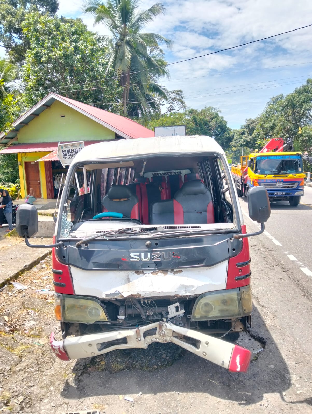 Kecelakaan maut di Jalan Umum Padang-Bukittinggi, Kayutanam, Padangpariaman, Selasa (21/10/2025).