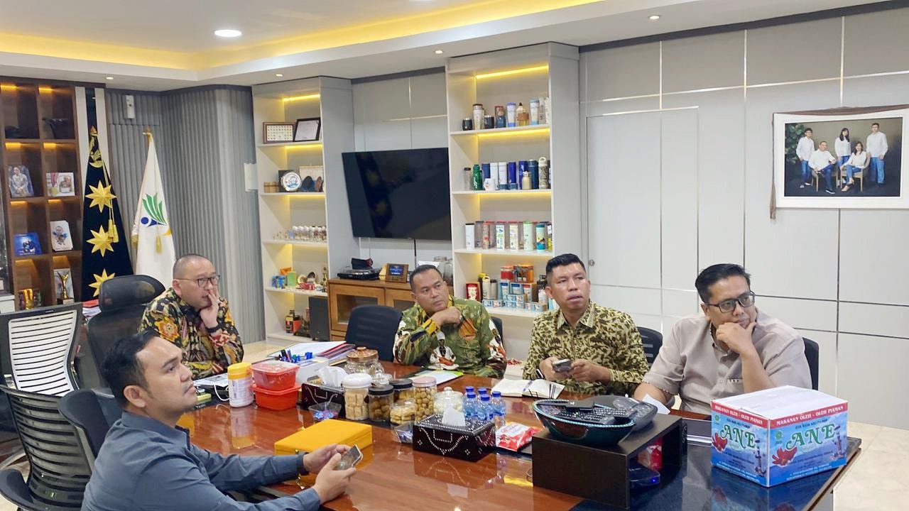 Wali Kota Pariaman, Yota Balad, melakukan audiensi dengan Sekretaris Jenderal (Sekjen) Kementerian Sosial (Kemensos) RI, Robben Rico, di Jakarta, Selasa (21/10/2025).