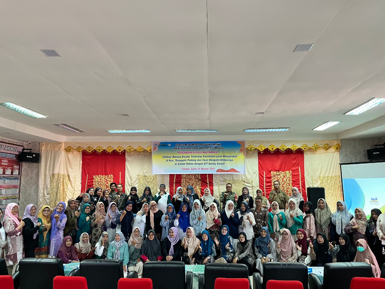 Tim Pengabdian kepada Masyarakat (Pengmas) Program Studi Ilmu Biomedis Program Sarjana Fakultas Kedokteran Universitas Andalas (Unand) melaksanakan kegiatan edukasi.