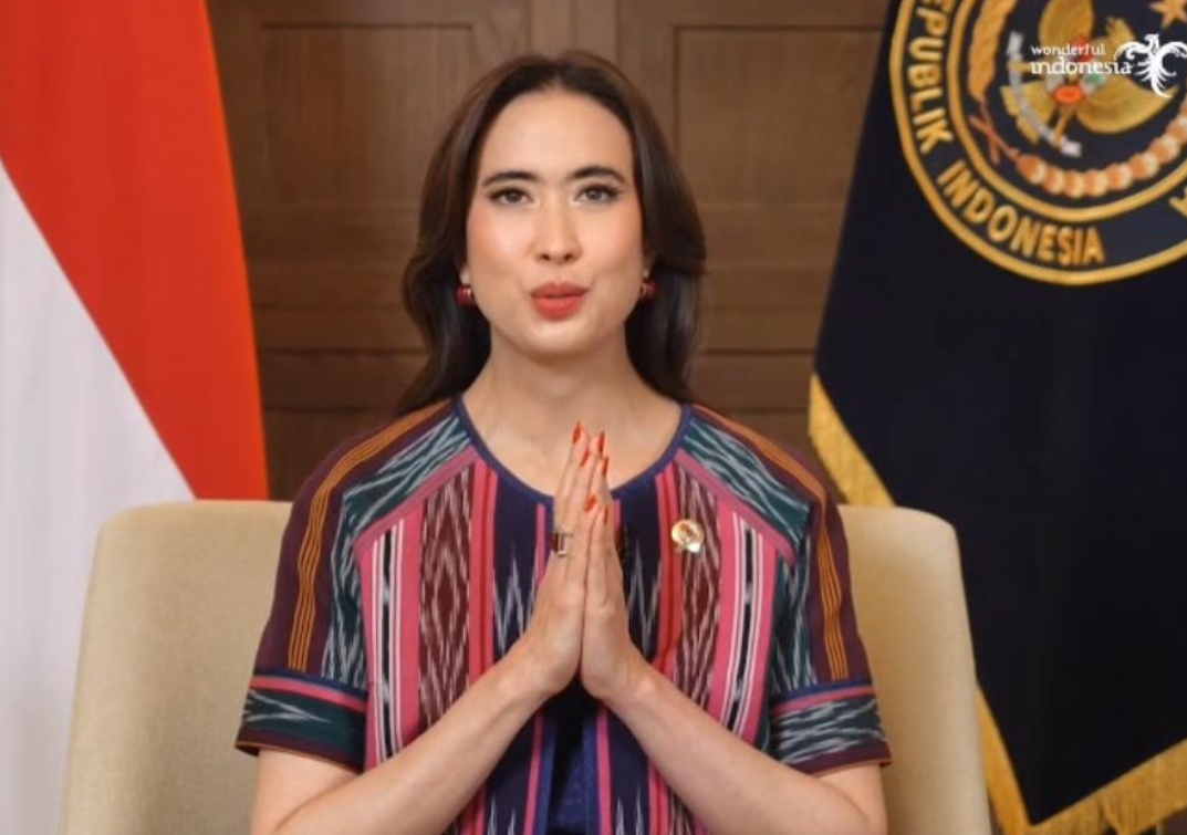 Menparekraf Widiyanti Putri Wardhana mengajak masyarakat mengikuti Minang Geopark Run 2025 yang digelar di Geopark Ngarai Sianok, Bukittinggi, 30 November 2025.(Foto: Tangkapan layar video)