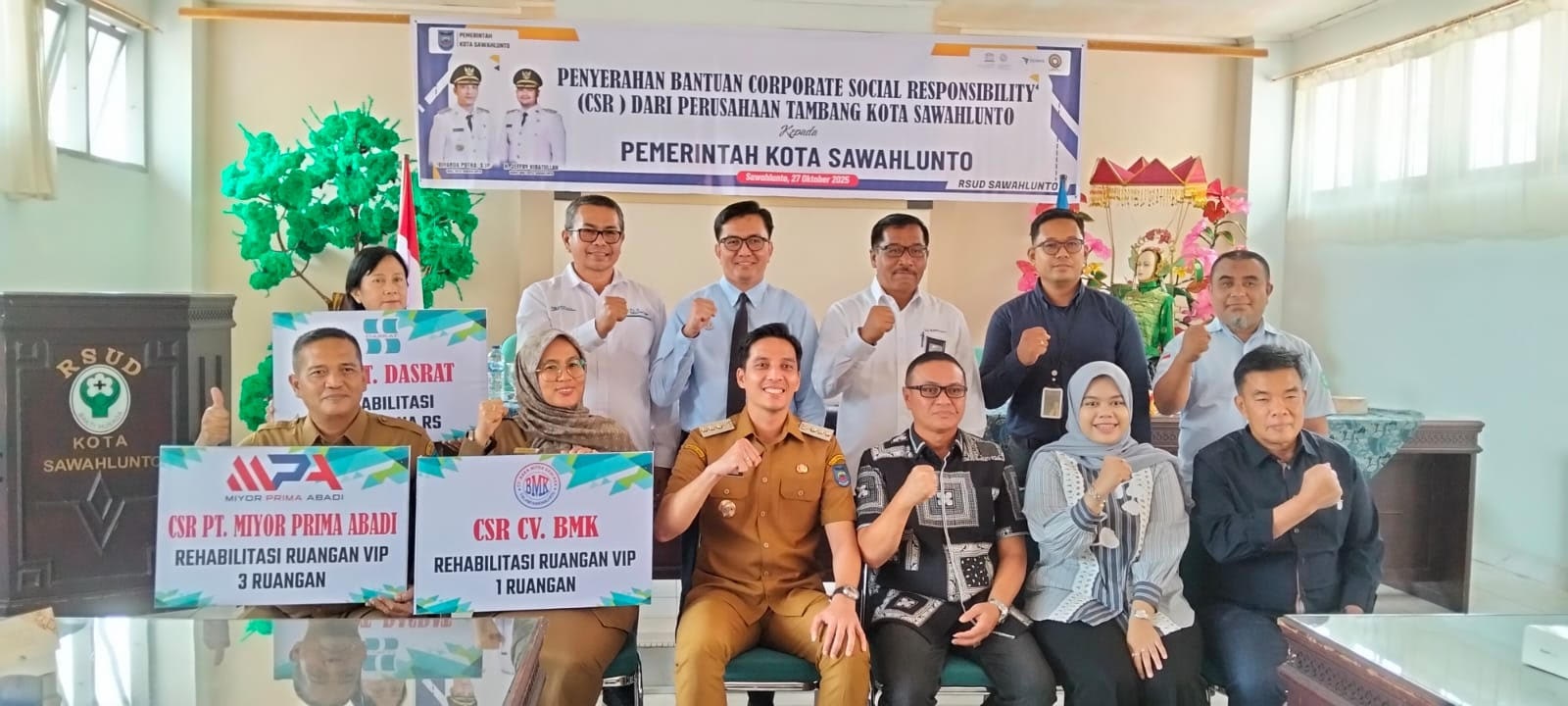 MANFAAT CSR: Tiga perusahaan tambang swasta menyerahkan bantuan dana CSR untuk rehabilitasi ruang VIP RSUD Sawahlunto.