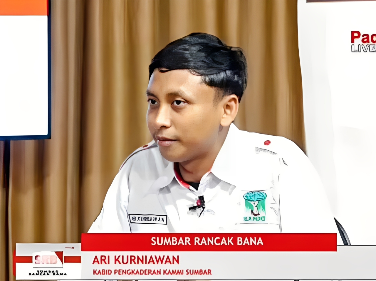Ari Kurniawan, mendirikan Electra Tech, startup berbasis smart farming (pertanian pintar) yang menggabungkan teknologi Internet of Things (IoT) untuk membantu petani mengelola lahan dengan efisien.