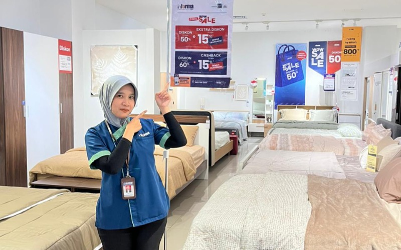 Informa Living Plaza Padang tawarkan diskon hingga 15 persen dan promo Clearance Out untuk berbagai produk furnitur dan aksesori rumah bergaya modern.