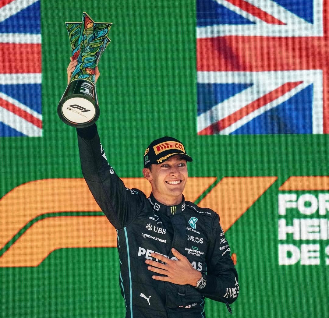 George Russell pastikan masa depannya di Mercedes tergantung performa musim 2026.