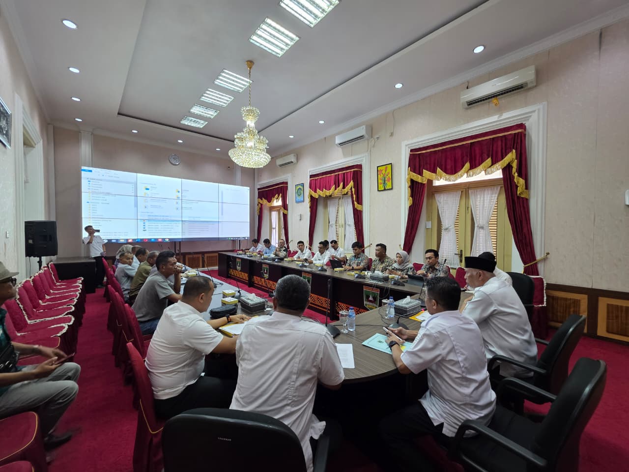 Pemprov Sumbar percepat pembebasan lahan proyek Flyover Sitinjau Lauik untuk atasi kemacetan dan risiko kecelakaan jalur ekstrem Padang&ndash;Solok.