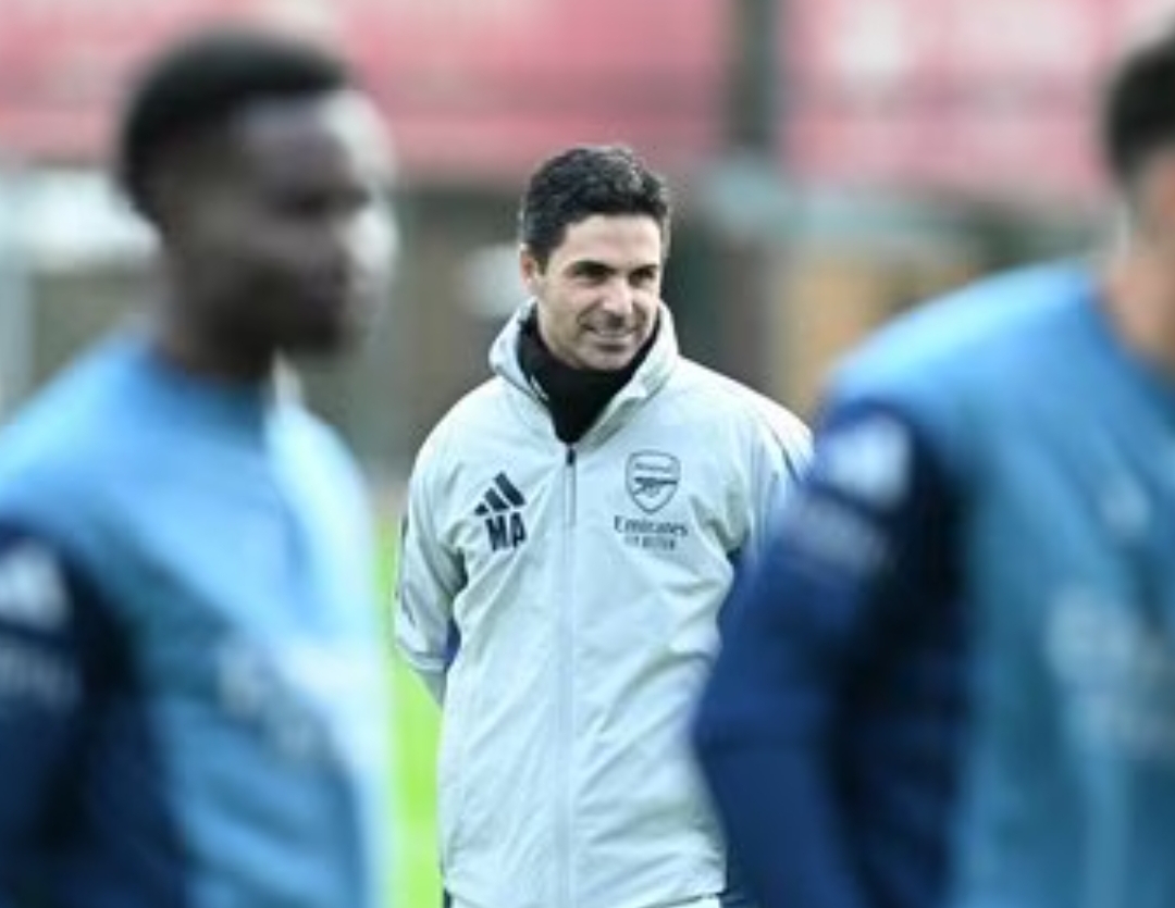 Pelatih Arsenal Mikel Arteta memimpin sesi latihan jelang laga Premier League kontra Burnley di Turf Moor, Sabtu (1/11/2025).(Foto: arsenal.com)