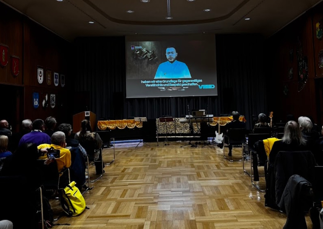 Wali Kota Padang Fadly Amran sampaikan sambutan lewat video. (Foto: KJRI Hamburg)