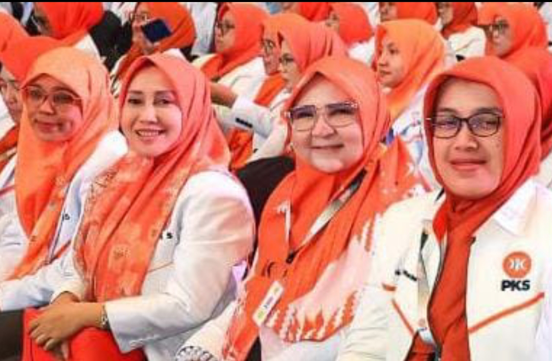 Anggota DPR RI Fraksi PKS Hj. Nevi Zuairina menghadiri Bimbingan Teknis Nasional (BimtekNas) PKS di Hotel Sultan Jakarta, 4 November 2025. (Foto: Tim NZ)