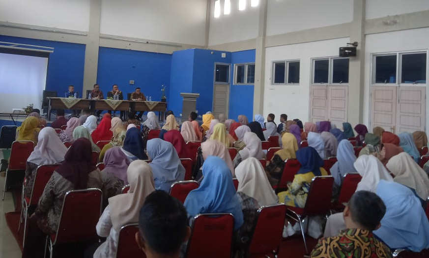 Pemkab Pesisir Selatan menggelar Rakor Penguatan Kinerja Kepala Sekolah untuk memperkuat mutu pendidikan dan mendukung program unggulan Nagari Pandai.